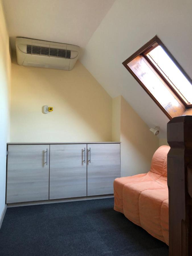 Grantek Ueduelohaz Hotel Balatonlelle Eksteriør billede